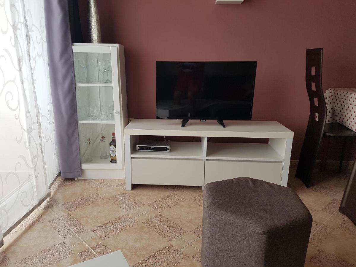 Vila Nives Podgora Esterno foto