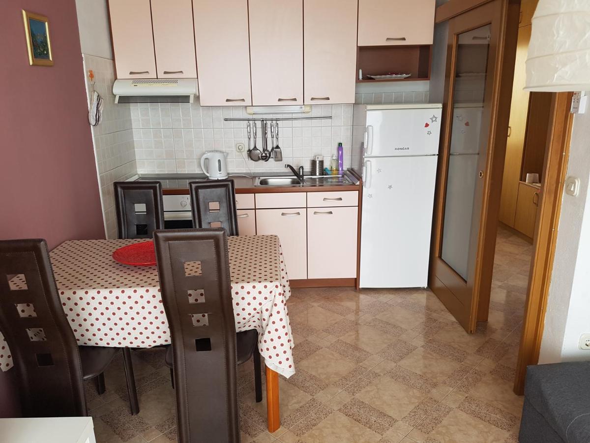 Vila Nives Podgora Esterno foto
