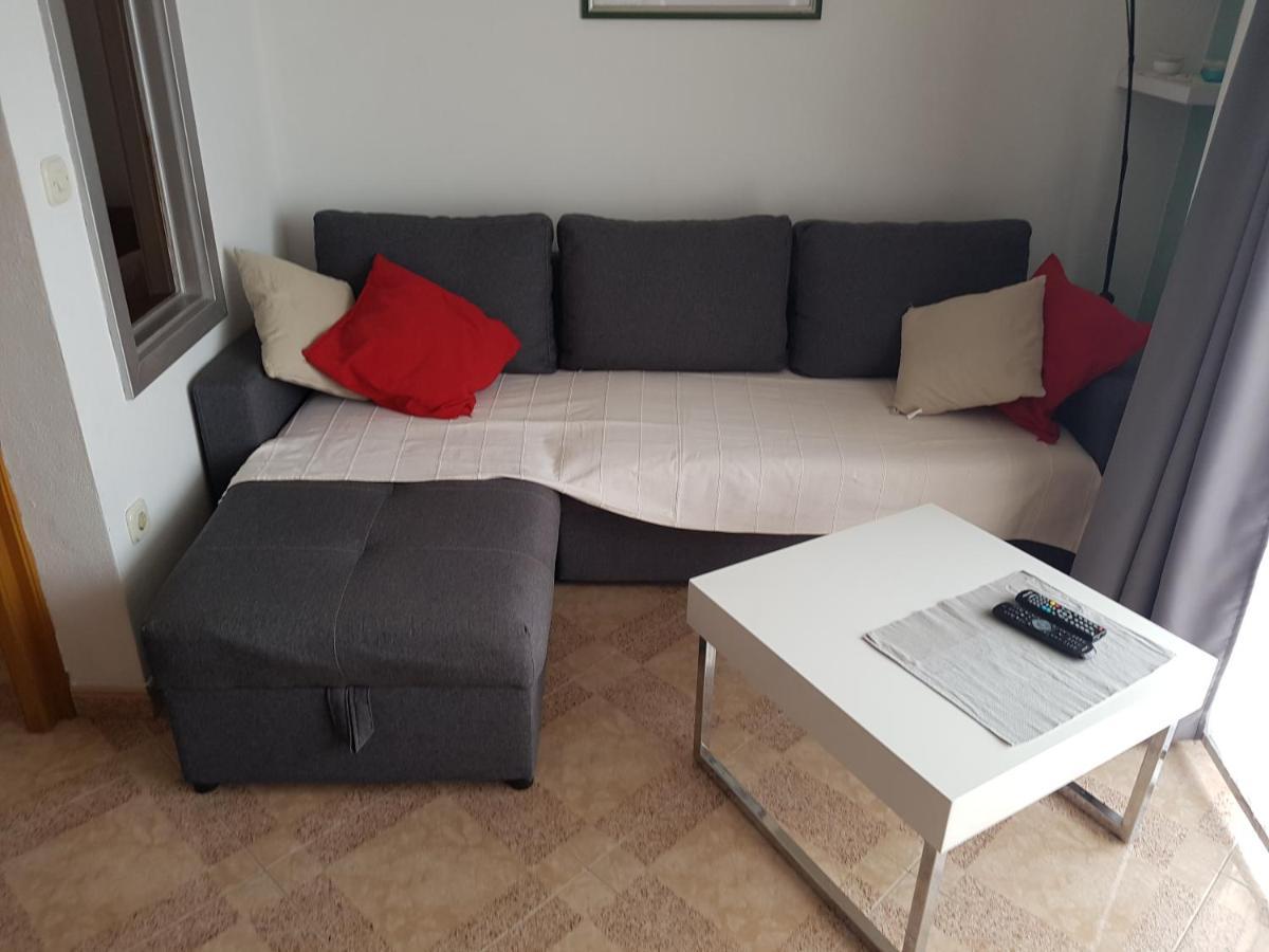 Vila Nives Podgora Esterno foto